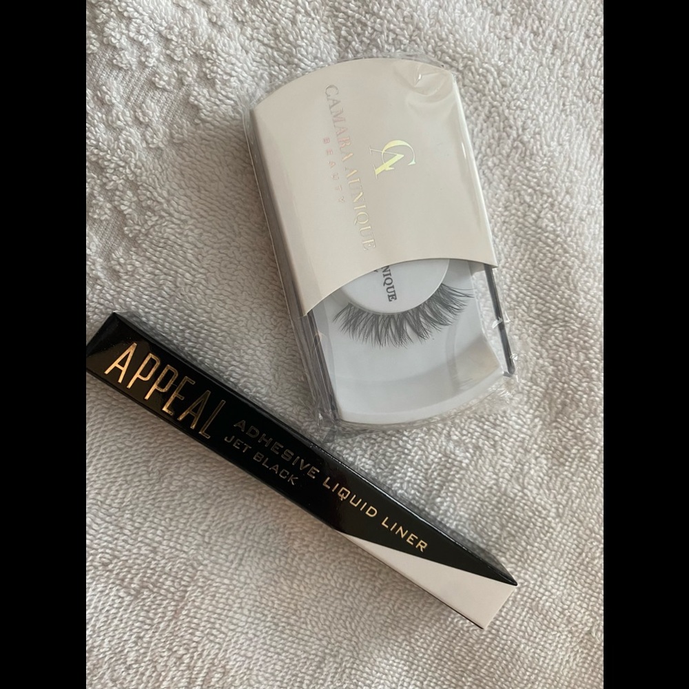 Camara Aunique Beauty Mary Lash eyelashes along with Liner Adhesive